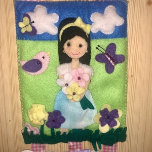 Kislány a réten  filc hajcsat tartó  - ékszer - ékszertartó - fali ékszertartó - Meska.hu