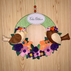 Színes kopogtató filc madarakkal, virágokkal, Otthon & Életmód, Dekoráció, Ajtó- és ablak dekoráció, Ajtódísz & Kopogtató, Varrás, Mindenmás, MESKA