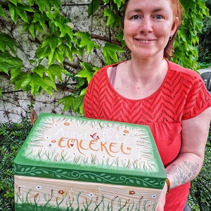 Egyedi, kézzel festett emlékőrző faláda  személyre szabott ajándék különleges alkalmakra - esküvő - emlék & ajándék - doboz - Meska.hu