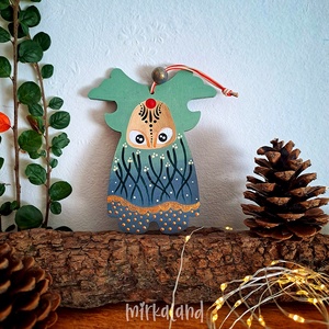 Lirava  A Harmatvölgy Apró Kísérője  kézzel festett fafigura - otthon & életmód - dekoráció - fali és függő dekoráció - függődísz - Meska.hu