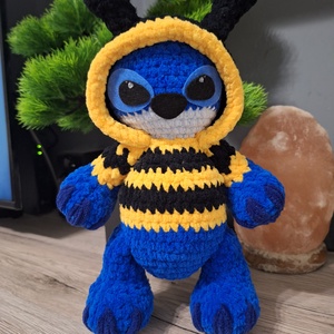 Horgolt Stitch, Játék & Sport, Plüssállat & Játékfigura, Plüss mesefigurák, Horgolás, MESKA