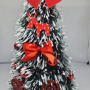 Piros díszes fehér tüskés mű süvegfenyő, Otthon & Életmód, Dekoráció, Asztal és polc dekoráció, Asztaldísz, Mindenmás, MESKA