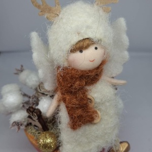 Fehér kis angyalka piros cserépben - otthon & életmód - dekoráció - asztal és polc dekoráció - asztaldísz - Meska.hu