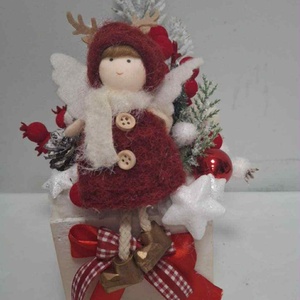 Vörös angyal ajándékdobozon asztali dísz, Otthon & Életmód, Dekoráció, Asztal és polc dekoráció, Asztaldísz, Mindenmás, MESKA