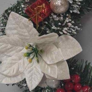 Fehér Mikulásvirágos ajtódísz - otthon & életmód - dekoráció - ajtó- és ablak dekoráció - ajtódísz & kopogtató - Meska.hu