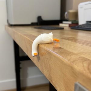 Liba Monitor Barát / Goose Monitor Buddy - otthon & életmód - dekoráció - asztal és polc dekoráció - asztaldísz - Meska.hu