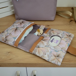 Pelenkázó neszeszer - vízhatlan - álomvirág - táska & tok - pelenkatáska - pelenkatartó tok - Meska.hu