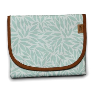 Pelenkázó lap -  vízhatlan, kicsire összehajtható, mosható - creamgreen - szépségápolás - pelenka & babaápolás - pelenkázó alátét - Meska.hu