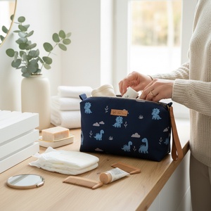 Cipzáras neszeszer Walking Mum midi � Dinóbarátok - táska & tok - neszesszer - Meska.hu