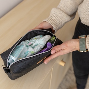 Cipzáras neszeszer Walking Mum midi � black - táska & tok - neszesszer - Meska.hu