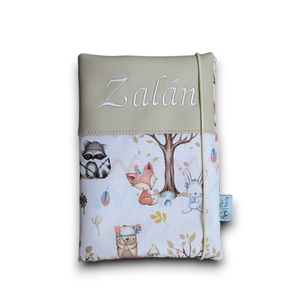 Vízhatlan egészségügyi kiskönyv borító - forest friends - Meska.hu