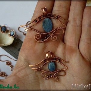 Hórusz Szeme - kianit amulett, antikolt vörösréz huzallal -  - Meska.hu