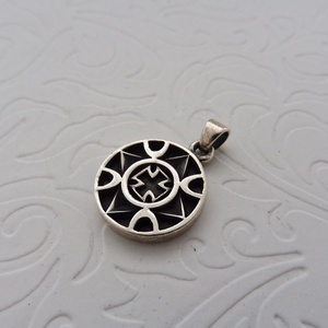 Kör masszív Ezüst Kereszt Medál - Mithrillion Dark Fantasy - ékszer - nyaklánc - medál - Meska.hu