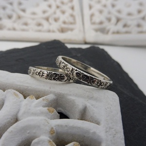 Lukrécia - rusztikus ezüst karikagyűrű  - Mithrillion Hagyomány, Ékszer, Gyűrű, Kerek gyűrű, Ötvös, MESKA