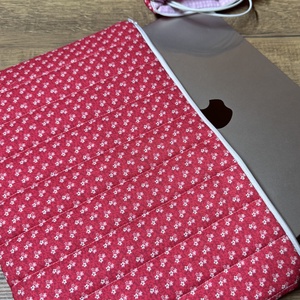 Fehér virágos - Laptop tok - táska & tok - laptoptáska, laptop hátizsák - Meska.hu