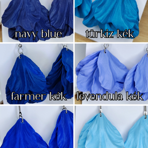 Kék árnyalatú sziromszoknyás fülbevalók - ékszer - fülbevaló - lógó fülbevaló - Meska.hu