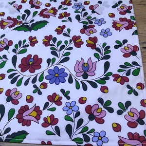 matyó   mintás  újraszalvéta,textilszalvéta tízórai,uzsonna csomagolására, - otthon & életmód - konyhafelszerelés, tálalás - konyhai textil - szalvéta - Meska.hu