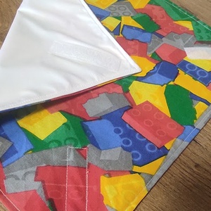 Lego kocka   mintás  újraszalvéta,textilszalvéta tízórai,uzsonna csomagolására, - otthon & életmód - konyhafelszerelés, tálalás - konyhai textil - szalvéta - Meska.hu
