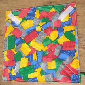 Lego kocka   mintás  újraszalvéta,textilszalvéta tízórai,uzsonna csomagolására, - otthon & életmód - konyhafelszerelés, tálalás - konyhai textil - szalvéta - Meska.hu
