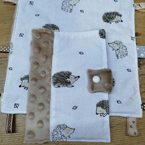textil gyermek egészségügyi kiskönyv borító+címkerongyi sün  mintával  - otthon & életmód - papír, írószer - egészségügyi kiskönyv borító - Meska.hu