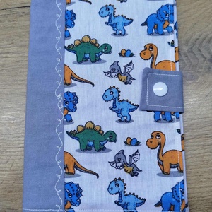 textil gyermek egészségügyi kiskönyv borító,dinoszaurusz    mintával, Otthon & Életmód, Papír, írószer, Egészségügyi kiskönyv borító, , MESKA