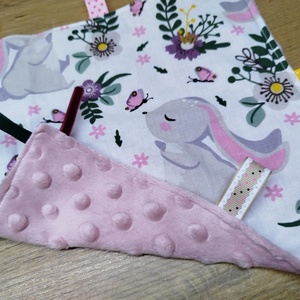 nyuszi  mintás  címkerongyi -szundikendő - játék & sport - 3 éves kor alattiaknak - alvóka & rongyi - Meska.hu