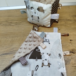 Állatmintás  címkerongyi+puha csörgő címkekocka szett - játék & sport - 3 éves kor alattiaknak - babakocka - Meska.hu