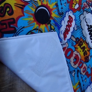 színes graffiti-felíratos , mintás  újraszalvéta,textilszalvéta tízórai,uzsonna csomagolására, - otthon & életmód - konyhafelszerelés, tálalás - konyhai textil - szalvéta - Meska.hu