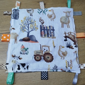 farm-állatmintás  címkerongyi -szundikendő - baba - mama - baba játékok - szundikendő, alvóka - Meska.hu