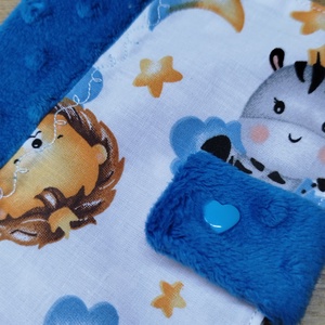 textil gyermek egészségügyi kiskönyv borító állatmintával - baba - mama - babaemlékek - egészségügyi kiskönyv borító - Meska.hu