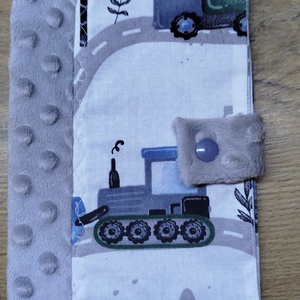 textil gyermek egészségügyi kiskönyv borító,munkagép mintával, Baba - mama, Babaemlékek, Egészségügyi kiskönyv borító, , MESKA