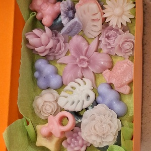  Illatviasz válogatás ajándékszett anyukáknak  - baba - mama - babalátogató ajándékcsomag - Meska.hu