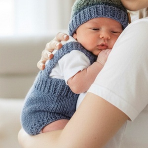  Kötött baba sapka és nadrág szett újszülött fotózásra  - baba - mama - babafotózás - szett újszülött fotózásra - Meska.hu