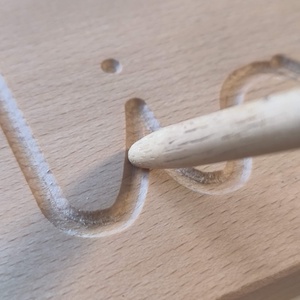 Egyedi Névgyakorló Tábla - Kétoldalas (Írott/Nyomtatott) - Tömör Bükkfa � Montessori - játék & sport - készségfejlesztő és logikai játék - oktató játékok - Meska.hu