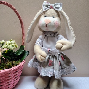 Nyuszi lány - otthon & életmód - dekoráció - fali és függő dekoráció - térkép - Meska.hu