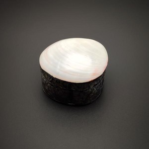 Szürke kagyló ékszertartó doboz elegáns ajándéktartó 7,57 cm, Ékszer, Ékszertartó, Ékszerdoboz, , MESKA