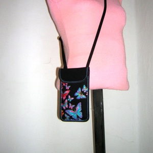 Állíthatópántos telefontok  XL mobiltartó nyakba akasztható 2in1 kistáska pillangós lepkés - táska & tok - pénztárca & más tok - telefontok - Meska.hu