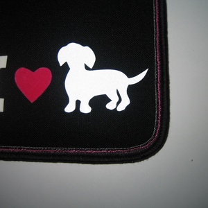 Fényvisszaverő Tacskós Telefontok nagyméretű mobilhoz nyakba is akasztható kutyusos kistáska I Love Tacsi #tacskó - Meska.hu