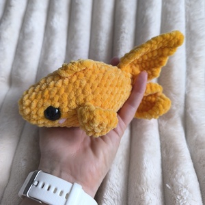 Bubbi, a horgolt halacska - játék & sport - plüssállat & játékfigura - más figura - Meska.hu