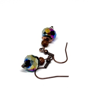 Vidám lógós fülbevaló színváltós, holografikus gyönggyel, Ékszer, Fülbevaló, Lógó fülbevaló, Ékszerkészítés, MESKA