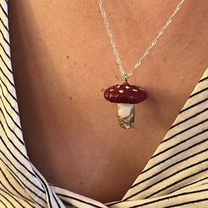 Erdei hangulatú gombás nyaklánc - ékszer - nyaklánc - medálos nyaklánc - Meska.hu