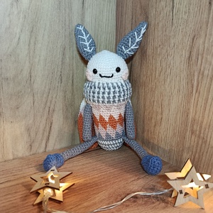 Horgolt Könyvmoly, Játék & Sport, Plüssállat & Játékfigura, Más figura, Horgolás, MESKA