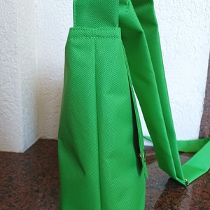 Fűzöld színű, nagy méretű válltáska vízálló textilből - táska & tok - kézitáska & válltáska - nagy pakolós táska - Meska.hu