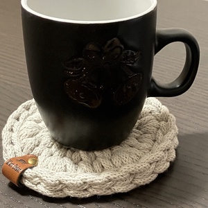 Horgolt poháralátét tartóval - otthon & életmód - konyhafelszerelés, tálalás - tálalás - tányér- és poháralátét - Meska.hu