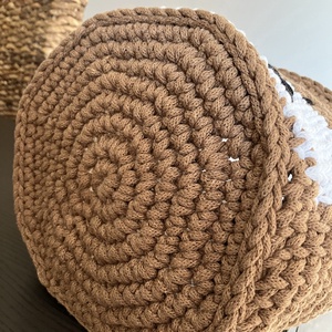 Macifejes horgolt kosár - otthon & életmód - babaszoba, gyerekszoba - játéktároló - Meska.hu