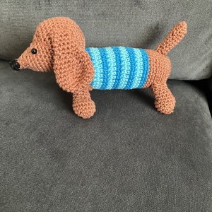 Horgolt tacskó, Játék & Sport, Plüssállat & Játékfigura, Kutya, Horgolás, MESKA