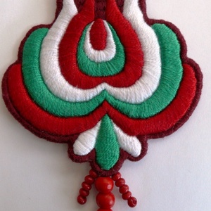 Magyar matyó kitűző -  - Meska.hu