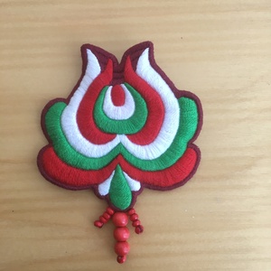 Magyar matyó kitűző - Meska.hu