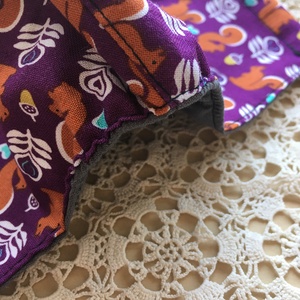 Lila mókusos maszk, női gumis orrú arcmaszk, designer textil maszk - női - női - Meska.hu