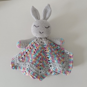 Horgolt nyuszi alvóka - játék & sport - Meska.hu